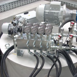 Modernizacia-hydrostatickeho-okruhu-karuselu-CKD-Blanko-SK25